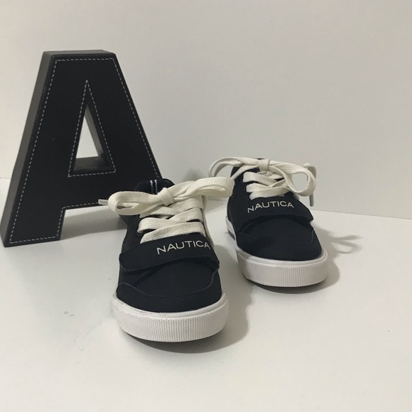 NEW BLACK TODDLER BOY SNEAKER - Picture 2 of 9